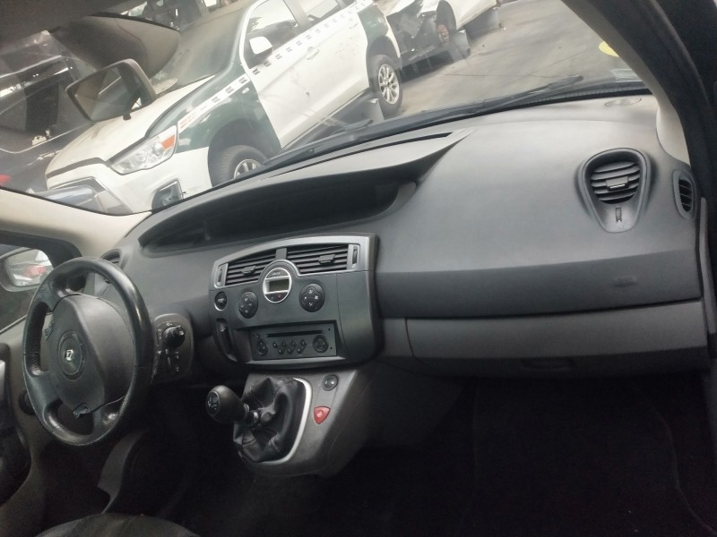 renault scenic ii del año 2005