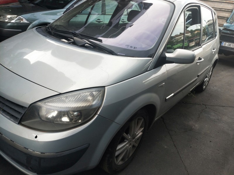 renault scenic ii del año 2004