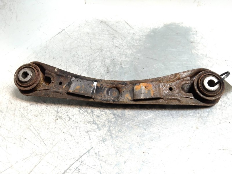 Recambio de brazo suspension inferior trasero izquierdo para mercedes clase e (w124) familiar td 300 (124.190) referencia OEM IA