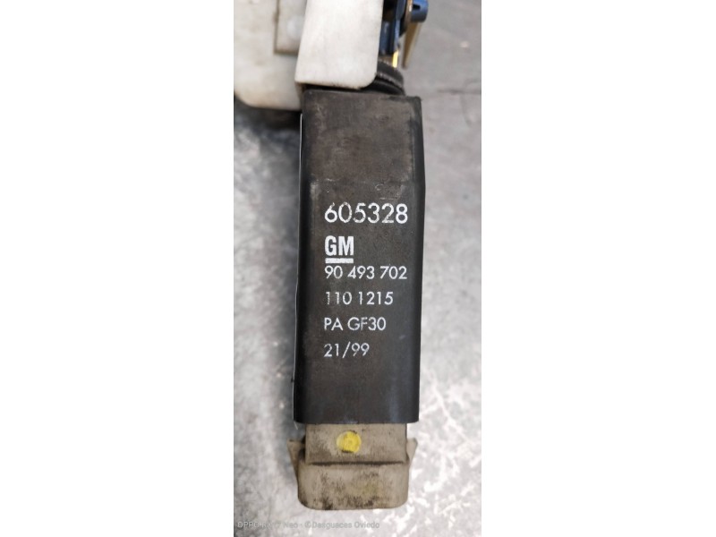 Recambio de motor cierre centralizado delantero derecho para opel corsa b viva referencia OEM IAM 90493702  