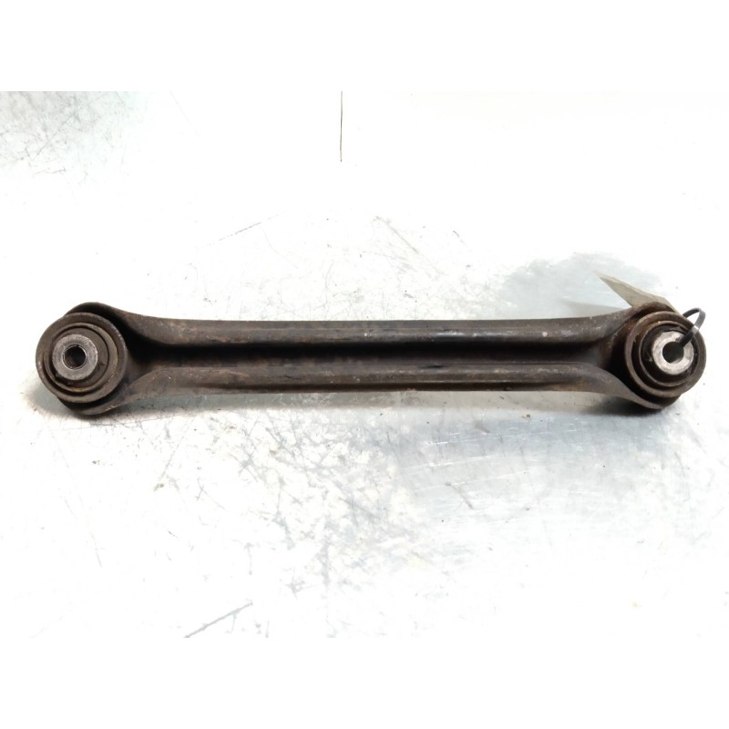 Recambio de brazo suspension inferior trasero izquierdo para mercedes clase e (w124) familiar td 300 (124.190) referencia OEM IA