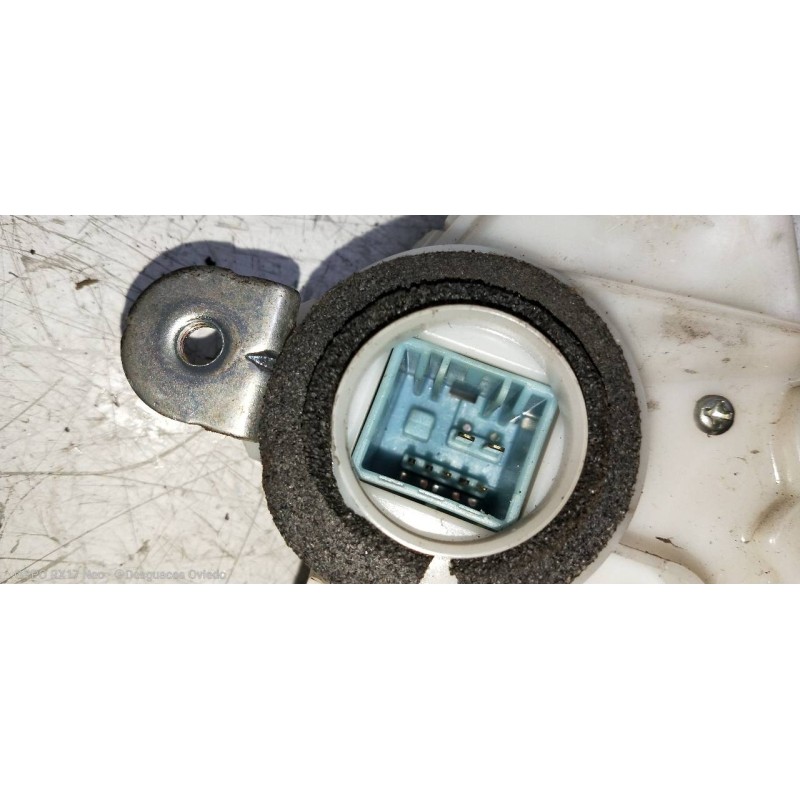 Recambio de motor cierre centralizado trasero derecho para honda cr-v (re) comfort referencia OEM IAM 72611SWAJ1  