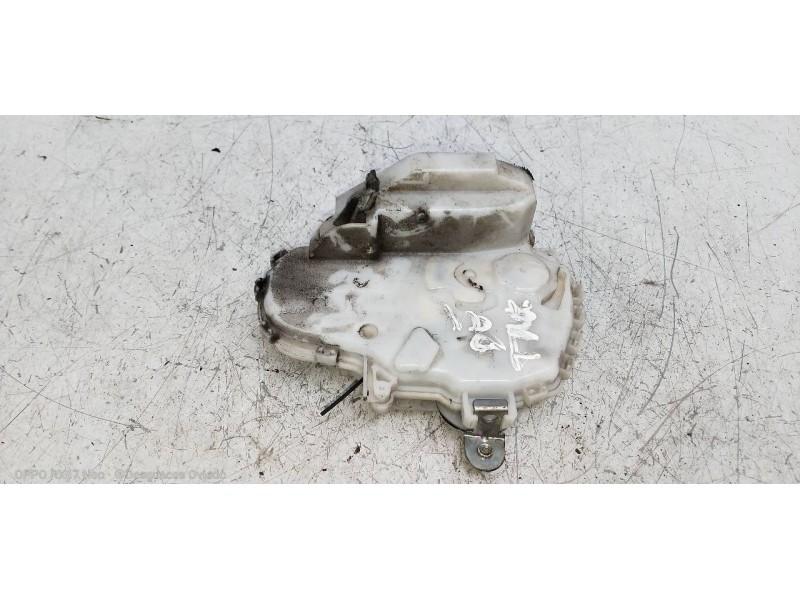 Recambio de motor cierre centralizado trasero derecho para honda cr-v (re) comfort referencia OEM IAM 72611SWAJ1  