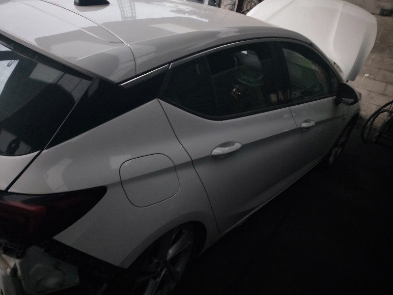 opel astra k lim. 5türig del año 2015