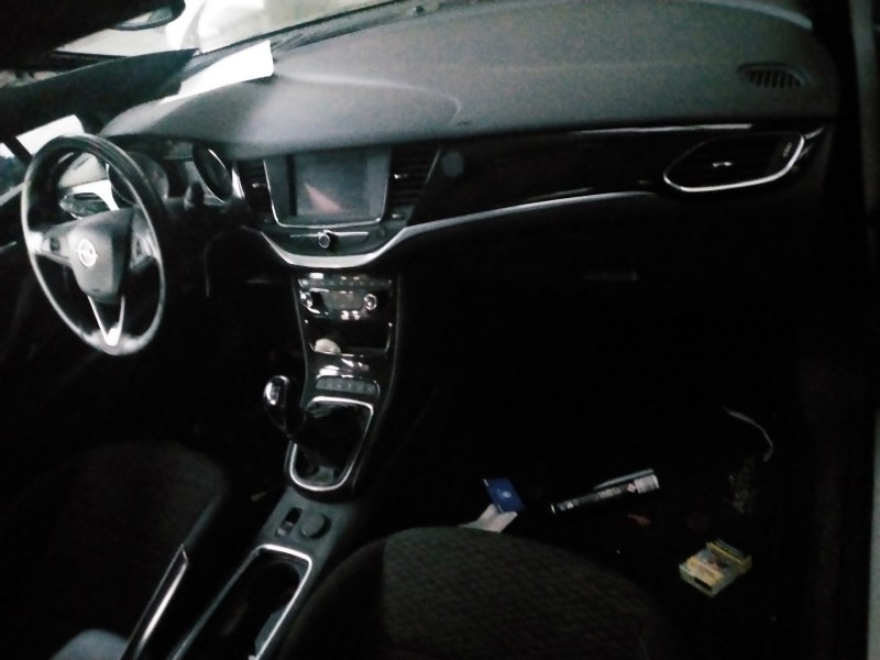 opel astra k lim. 5türig del año 2015