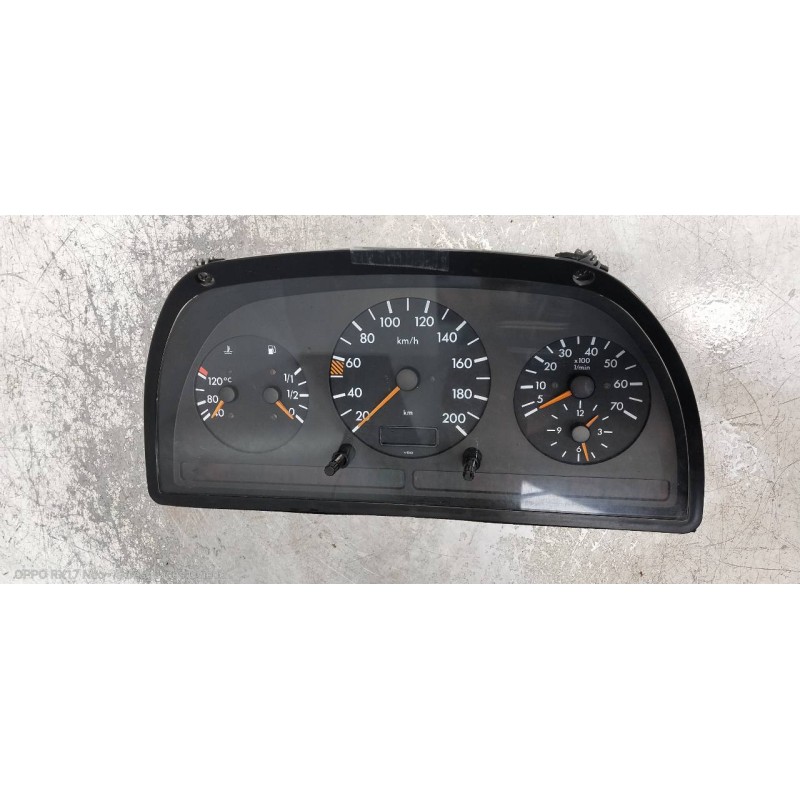 Recambio de cuadro instrumentos para mercedes clase v (w638) v 230 turbodiesel (638.274) referencia OEM IAM MB0005428801 1100088