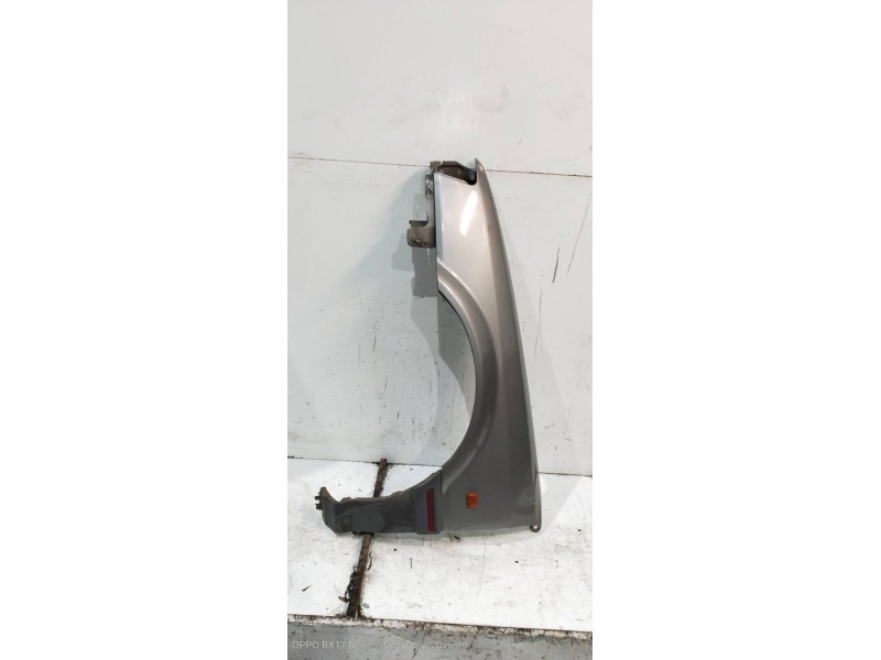 Recambio de aleta delantera izquierda para mg rover serie 400 (xw) 416 gti referencia OEM IAM   