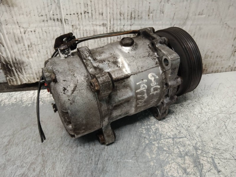 Recambio de compresor aire acondicionado para volkswagen golf iv berlina (1j1) conceptline referencia OEM IAM SD7V161215 1J08208