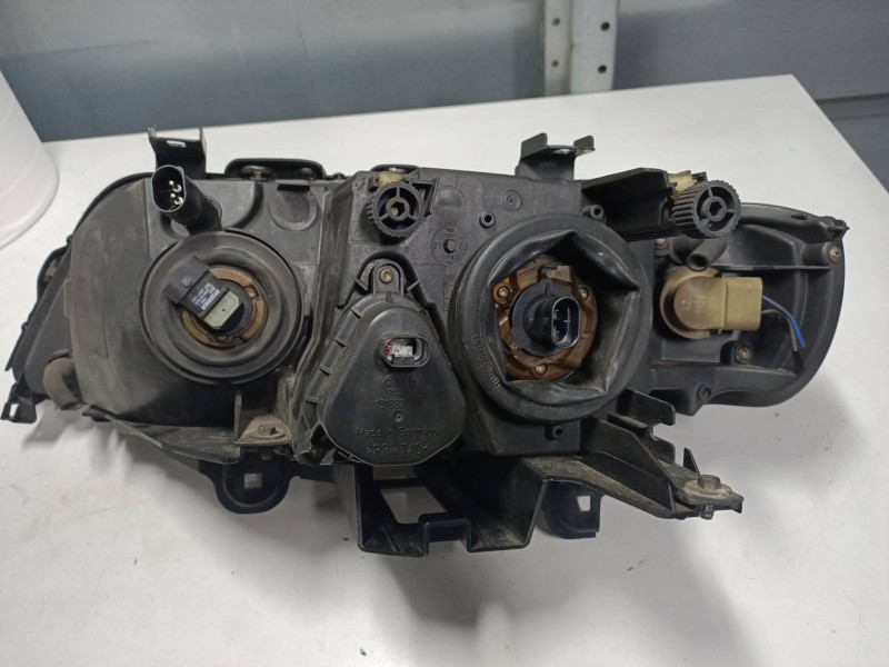 Recambio de faro derecho para bmw x5 (e53) 3.0i referencia OEM IAM 15183400R  
