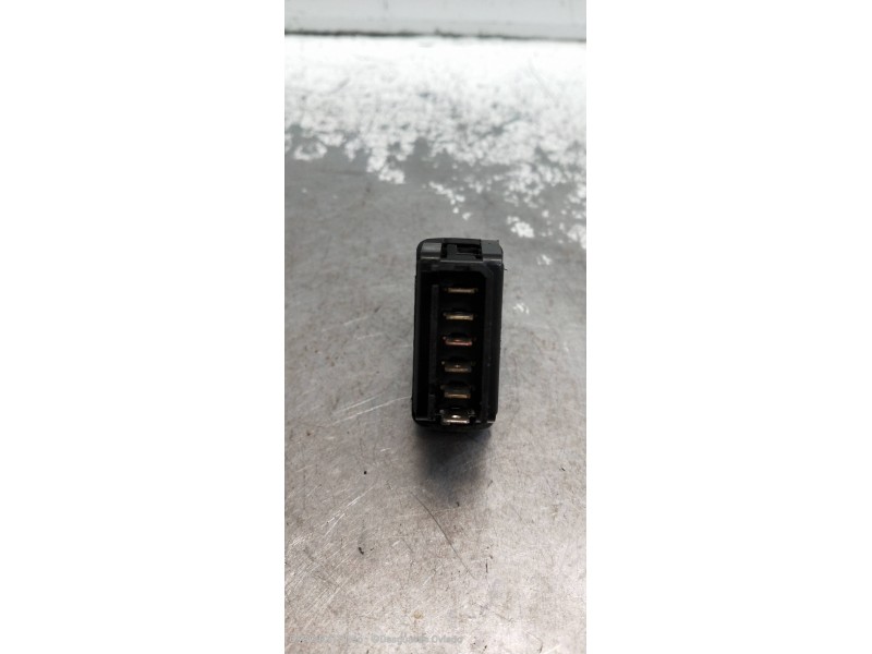 Recambio de mando elevalunas delantero derecho para renault scenic (ja..) 1.9 dci rt referencia OEM IAM   