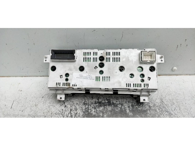 Recambio de cuadro instrumentos para chrysler pt cruiser (pt) 2.0 classic referencia OEM IAM 04671535AJ  