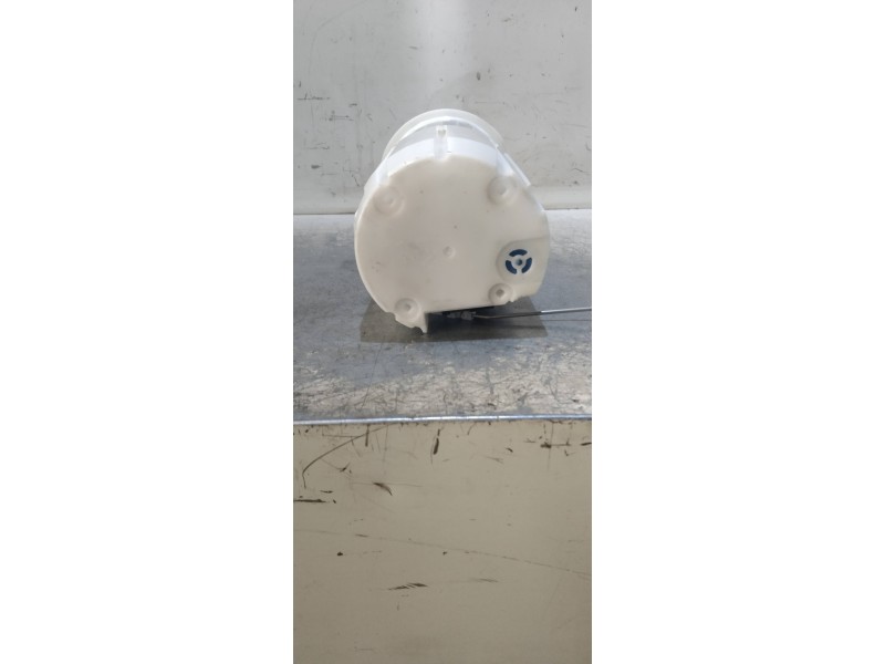 Recambio de bomba combustible para ssangyong tivoli crystal 4x2 referencia OEM IAM 2230035300 1000D13450 