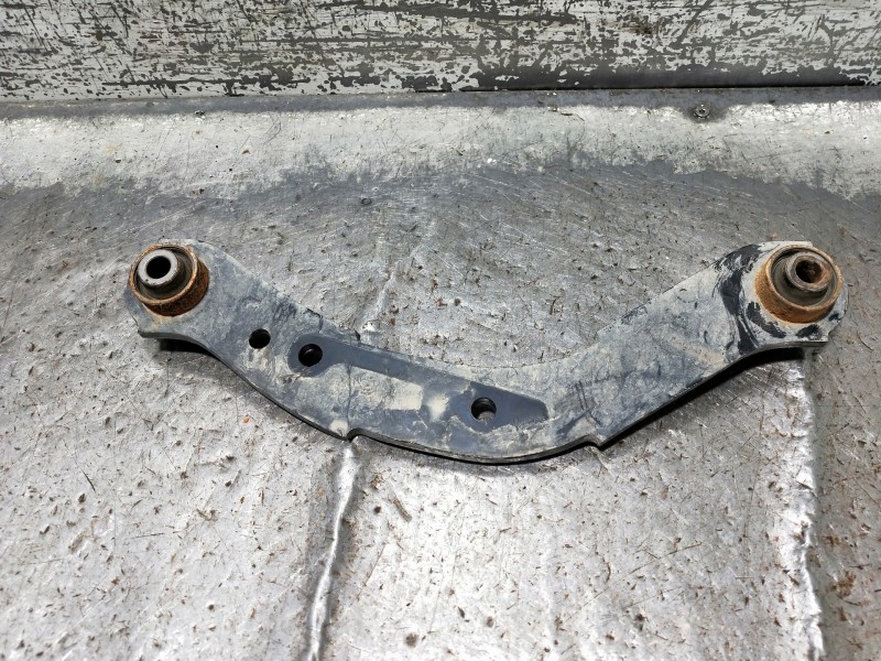 Recambio de brazo suspension superior trasero izquierdo para mitsubishi asx (ga0w) motion 2wd referencia OEM IAM   