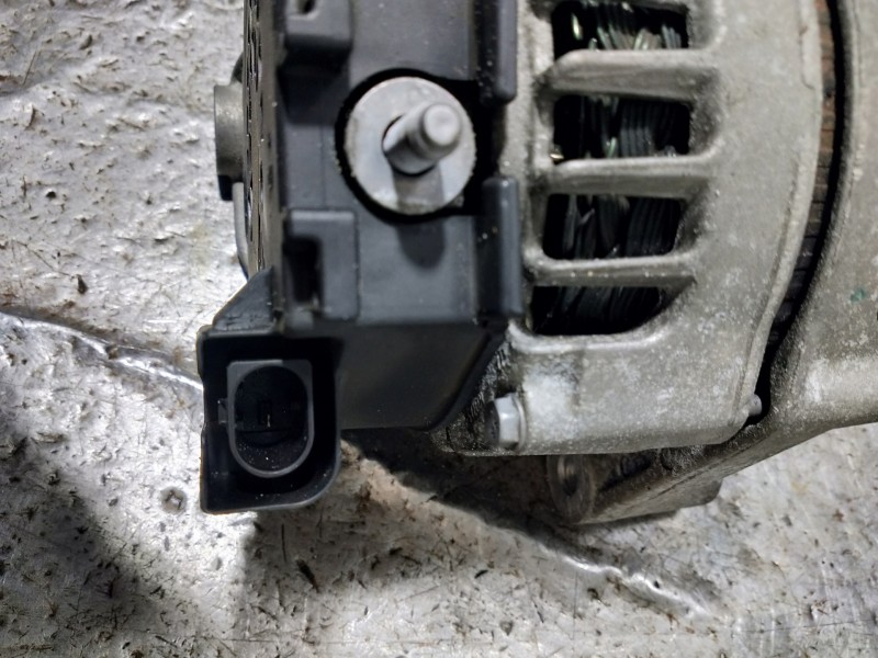 Recambio de alternador para bmw serie 4 coupe (f32) 435d xdrive referencia OEM IAM 8570675AI04 FGN23S068 