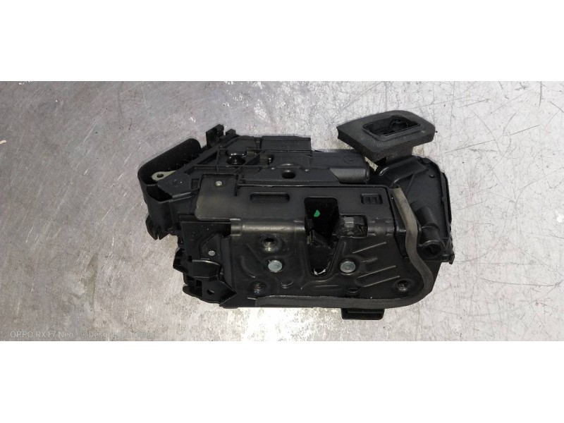 Recambio de motor cierre centralizado delantero derecho para volkswagen caddy furgón/kombi maxi kombi bmt referencia OEM IAM 5TB