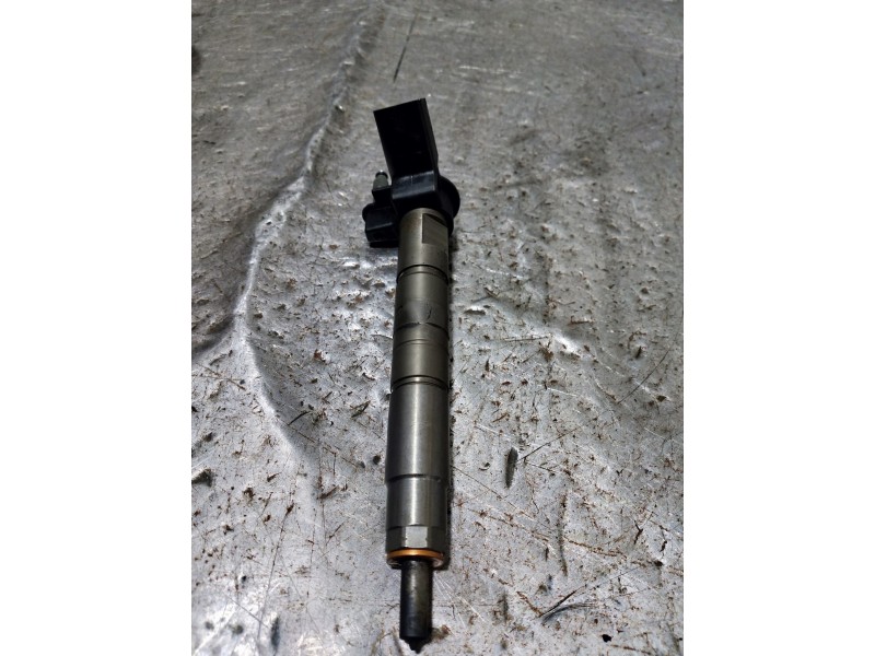 Recambio de inyector para bmw serie 4 coupe (f32) 435d xdrive referencia OEM IAM   