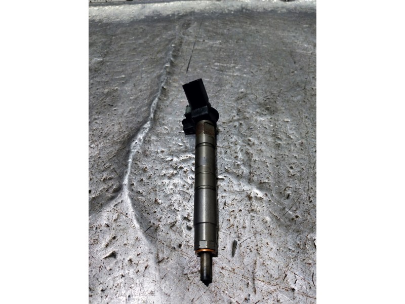 Recambio de inyector para bmw serie 4 coupe (f32) 435d xdrive referencia OEM IAM 782346101  