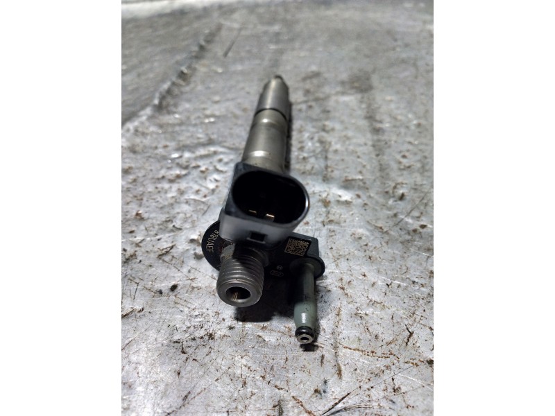 Recambio de inyector para bmw serie 4 coupe (f32) 435d xdrive referencia OEM IAM 782346101  