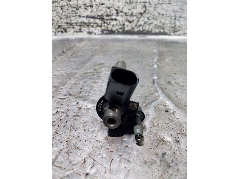 Recambio de inyector para bmw serie 4 coupe (f32) 435d xdrive referencia OEM IAM 782346101  