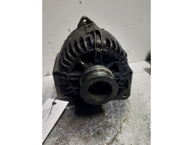 Recambio de alternador para renault scenic ii dynamique referencia OEM IAM 8200667619B  