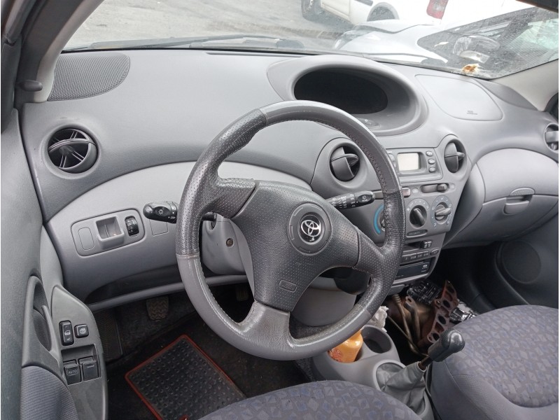 toyota yaris (ncp1/nlp1/scp1) del año 2002