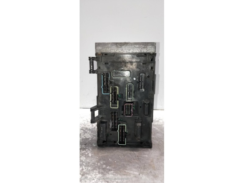 Recambio de caja reles / fusibles para chrysler voyager (rg) 2.5 crd se referencia OEM IAM 04727480AC 04727458AC 