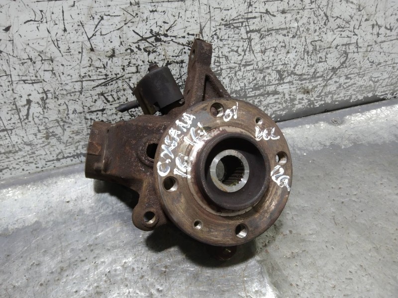 Recambio de mangueta delantera izquierda para citroen xsara berlina 1.6 16v satisfaction referencia OEM IAM   