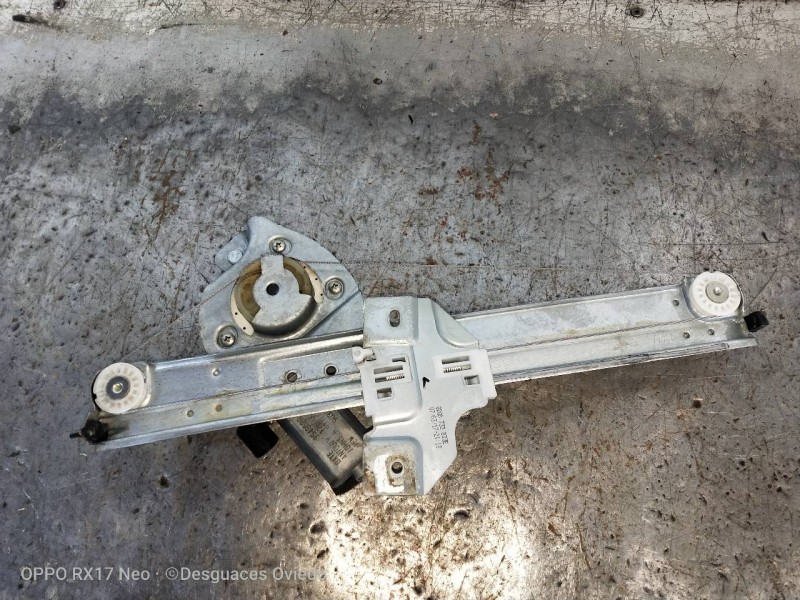 Recambio de elevalunas trasero izquierdo para dacia duster ii comfort referencia OEM IAM 8200733833E  