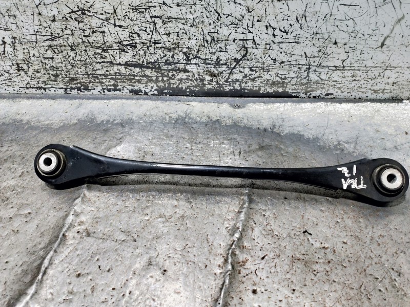 Recambio de brazo suspension superior trasero izquierdo para bmw serie 4 coupe (f32) 435d xdrive referencia OEM IAM 6792527  