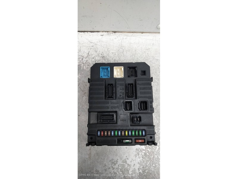 Recambio de caja reles / fusibles para citroen c4 berlina exclusive referencia OEM IAM BSI2004P0800 9659285580 