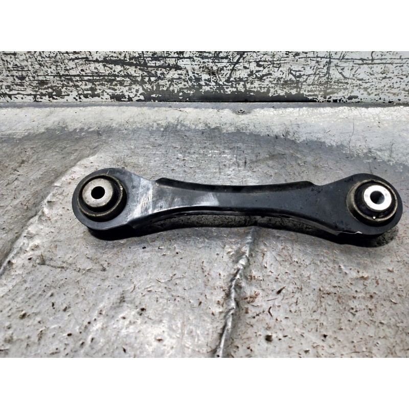 Recambio de brazo suspension superior trasero derecho para bmw serie 4 coupe (f32) 435d xdrive referencia OEM IAM 6792517  