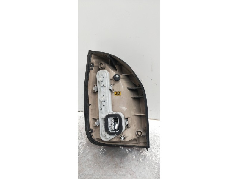 Recambio de piloto trasero derecho para opel zafira a elegance referencia OEM IAM   