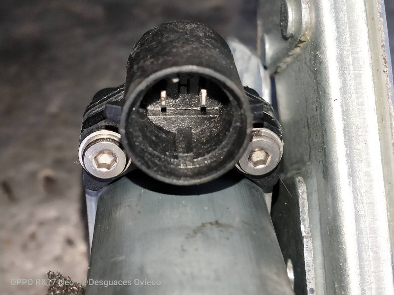 Recambio de elevalunas trasero izquierdo para dacia duster ii comfort referencia OEM IAM 8200733833E  