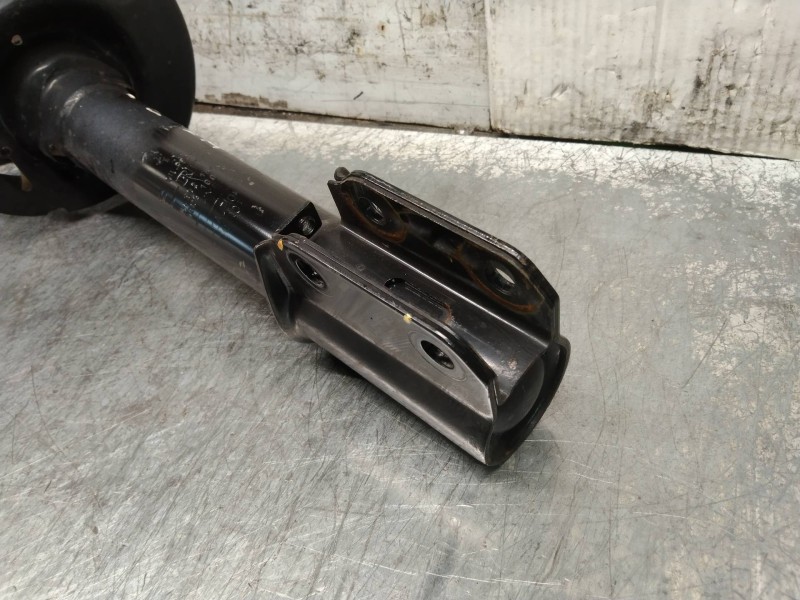 Recambio de amortiguador delantero derecho para dacia sandero comfort referencia OEM IAM 543021807R  