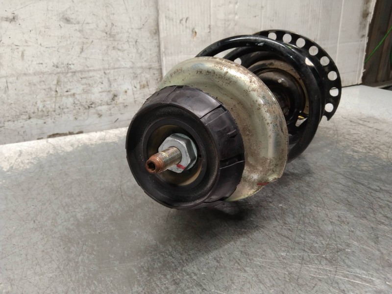 Recambio de amortiguador delantero derecho para dacia sandero comfort referencia OEM IAM 543021807R  