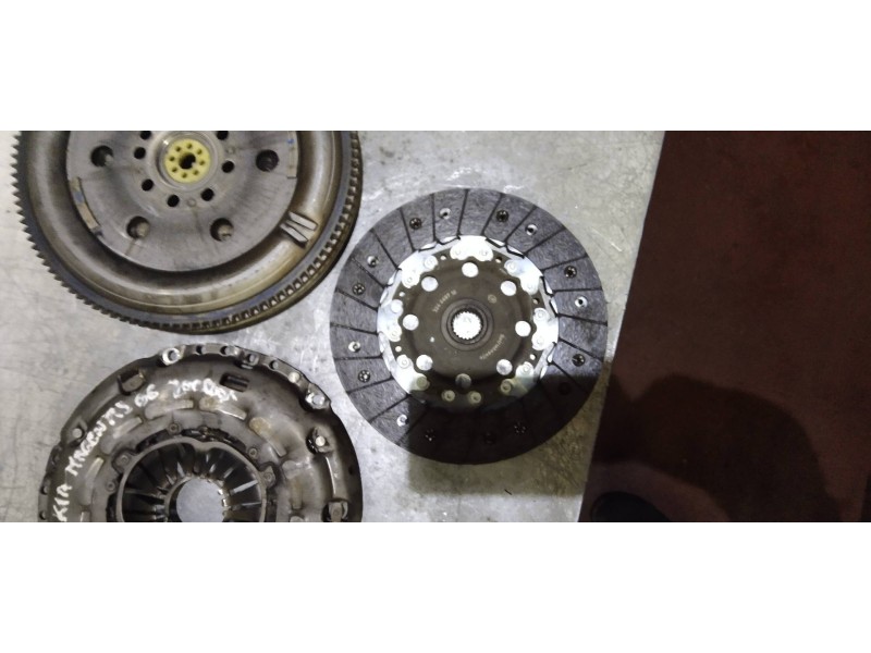 Recambio de kit embrague para kia magentis active referencia OEM IAM   