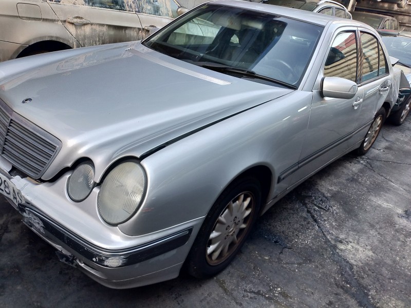 mercedes clase e (w210) berlina diesel del año 2000