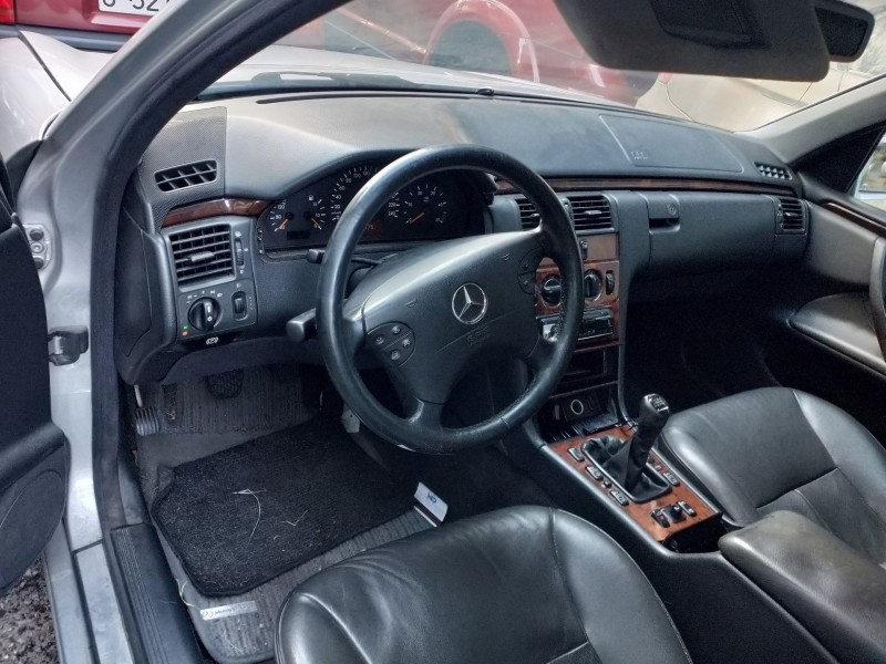 mercedes clase e (w210) berlina diesel del año 2000