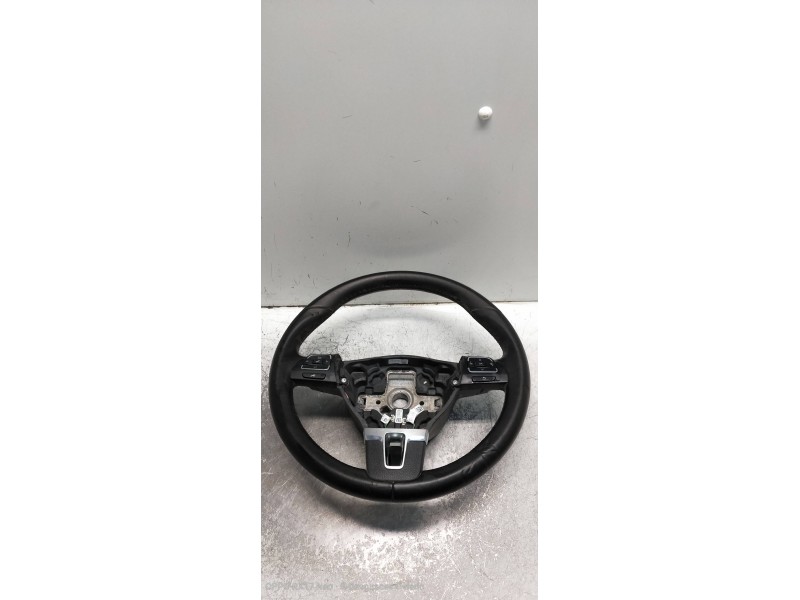 Recambio de volante para volkswagen tiguan (5n2) sport 4motion bmt referencia OEM IAM 1T0419091AD  