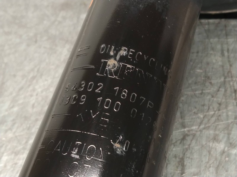 Recambio de amortiguador delantero izquierdo para dacia sandero comfort referencia OEM IAM 543021807R  