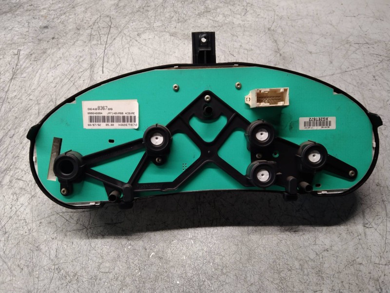 Recambio de cuadro instrumentos para peugeot 206 berlina xt referencia OEM IAM 9648836780  