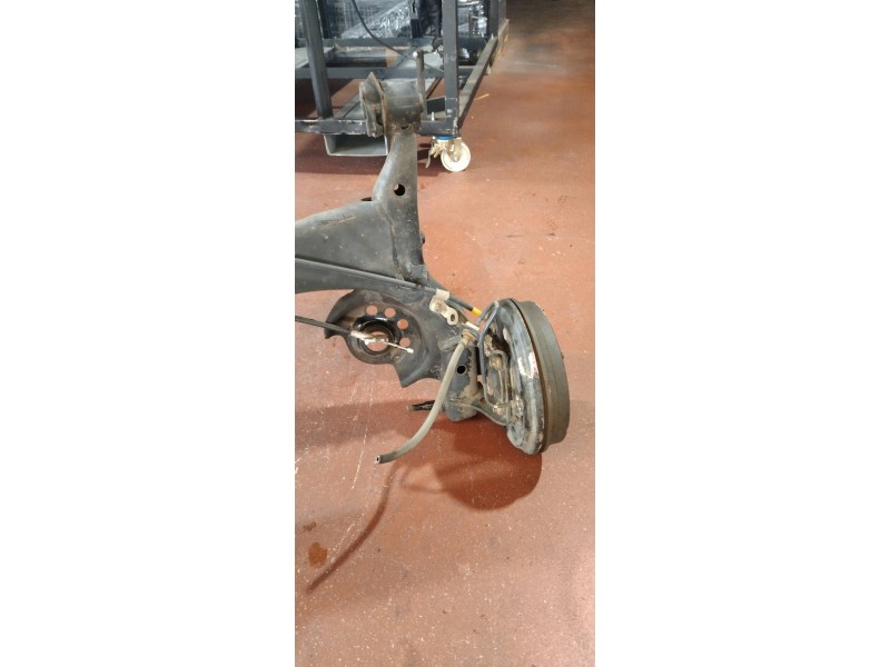 Recambio de puente trasero para toyota yaris (ncp1/nlp1/scp1) 1.4 d-4d linea luna referencia OEM IAM   