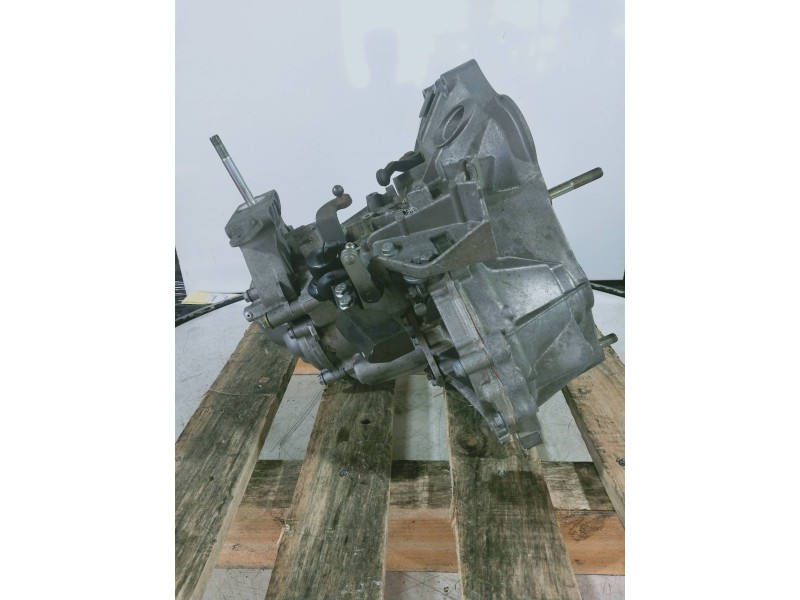 Recambio de caja cambios para lancia ypsilon (101) 1.3 multijet 16v platino (10.2006) referencia OEM IAM 0373641  5V
