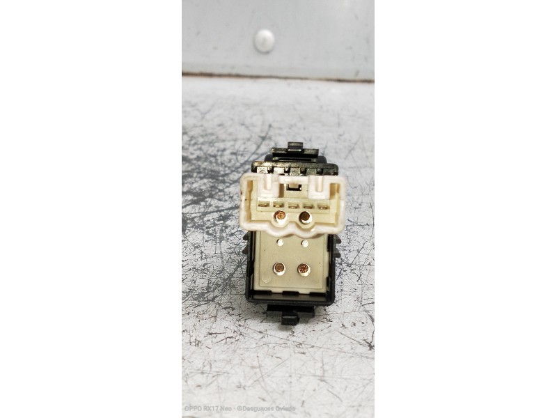 Recambio de mando elevalunas delantero derecho para toyota yaris (ncp1/nlp1/scp1) 1.4 d-4d linea luna referencia OEM IAM   