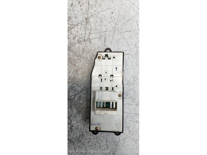 Recambio de mando elevalunas delantero izquierdo para toyota yaris (ncp1/nlp1/scp1) 1.4 d-4d linea luna referencia OEM IAM   