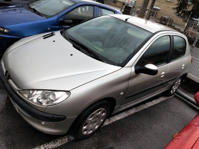 peugeot 206 berlina del año 2003