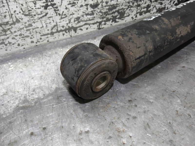 Recambio de amortiguador trasero izquierdo para mercedes clase v (w638) v 230 turbodiesel (638.274) referencia OEM IAM   