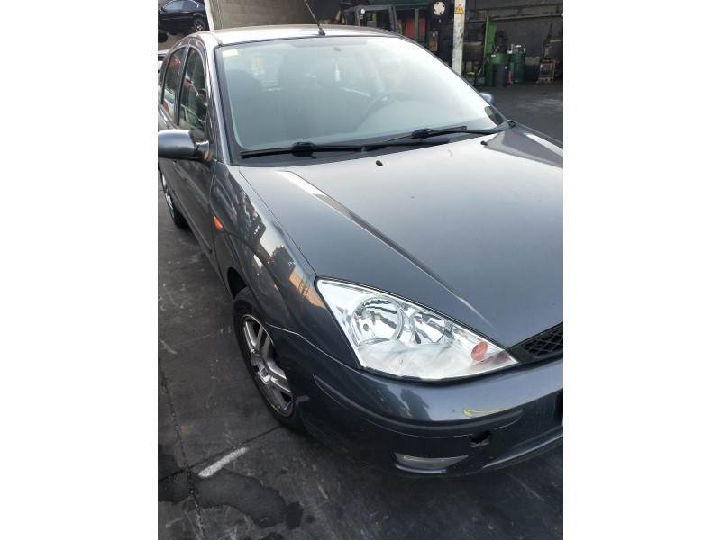 ford focus berlina (cak) del año 2003