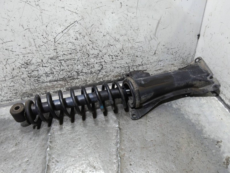 Recambio de amortiguador trasero derecho para audi 80 1.9 tdi referencia OEM IAM   