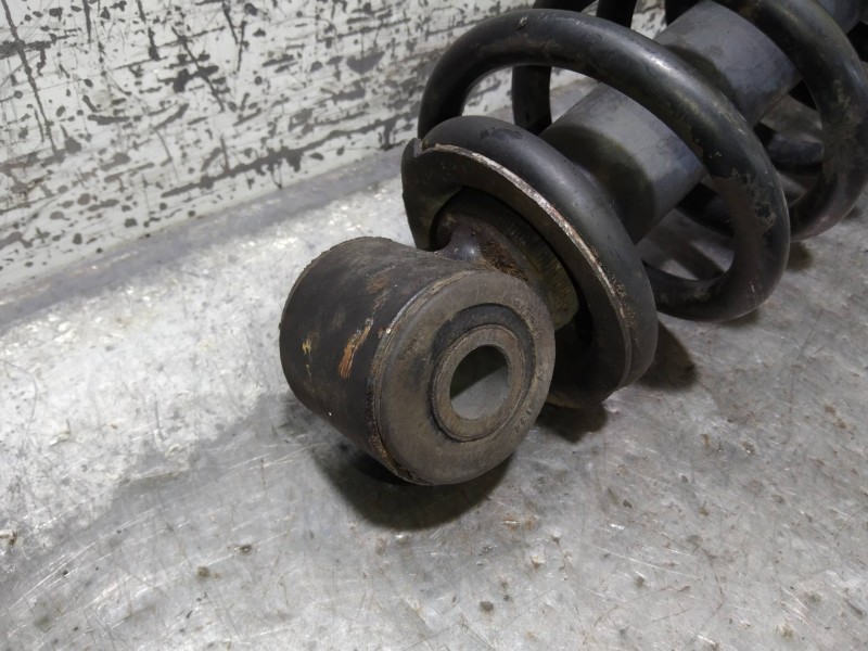 Recambio de amortiguador trasero izquierdo para audi 80 1.9 tdi referencia OEM IAM   